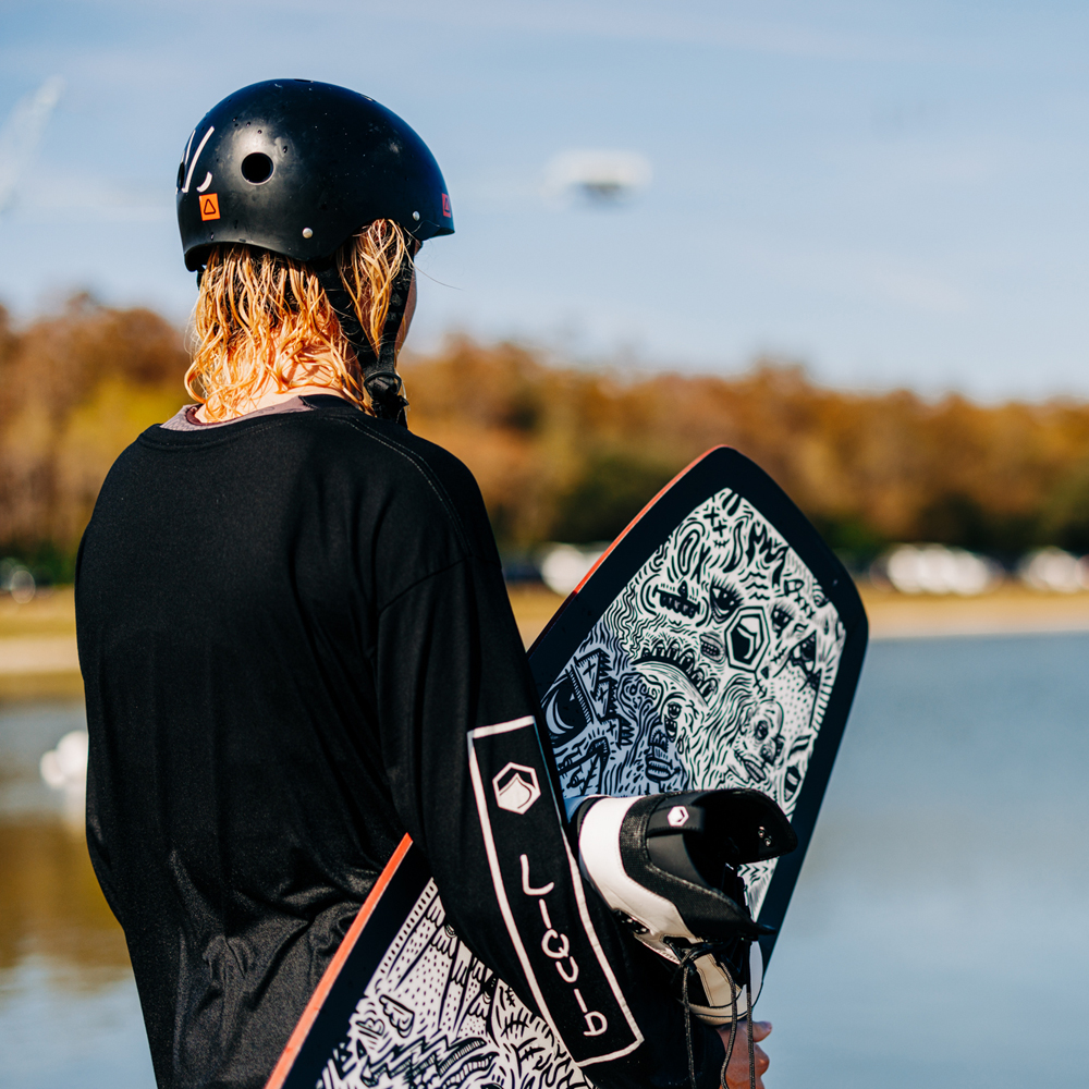 Liquid Force Set wakeboard Apex 134 cm con Classic 6x bindings 9