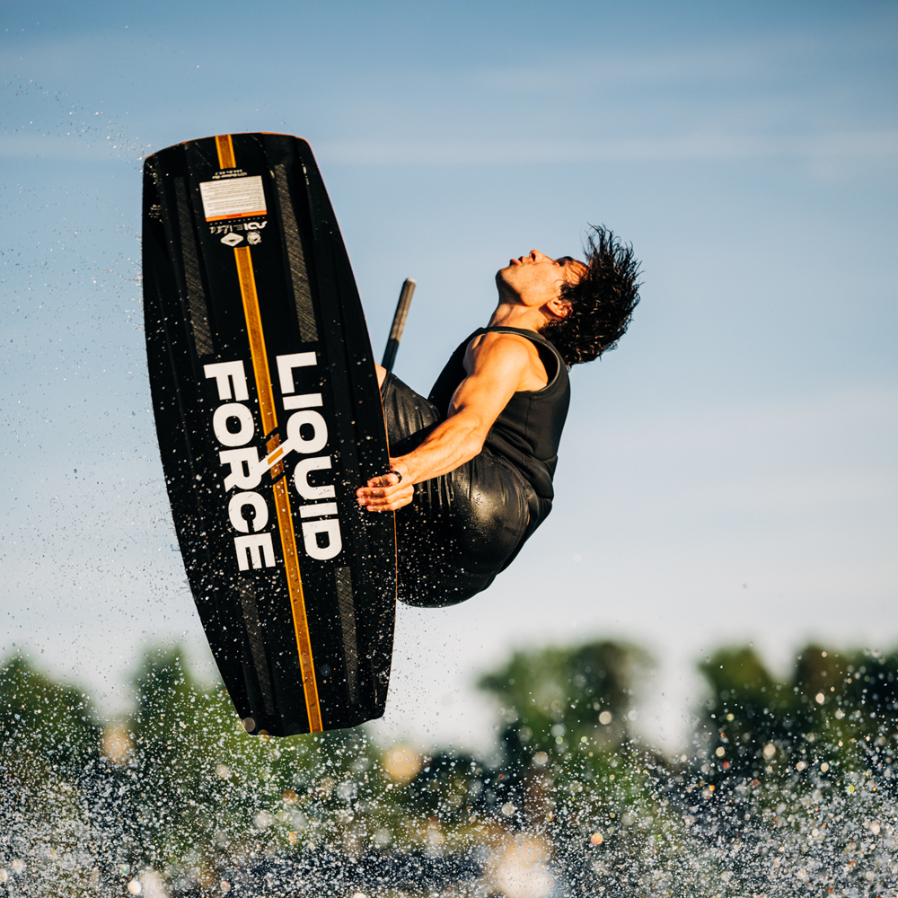 Liquid Force Set wakeboard Ethos 141 cm con binding Vertex 6x 13